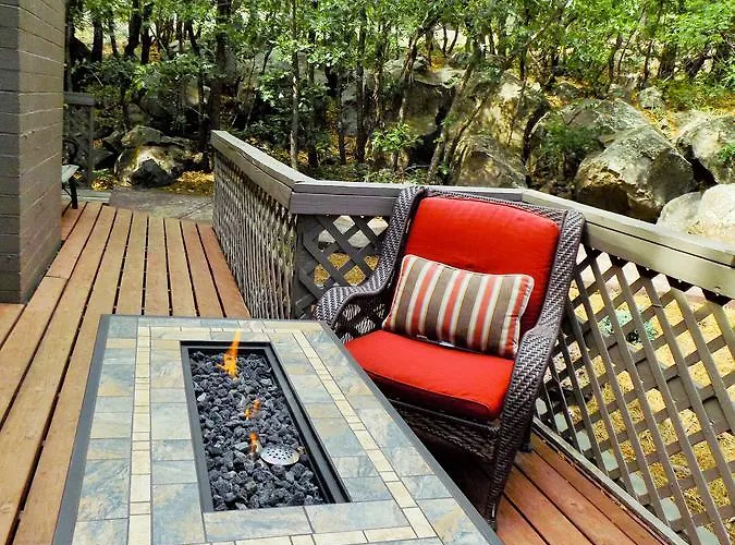 Cozy Mountain With Deck And Firepit-1 Mile From Downtown Flagstaff! *