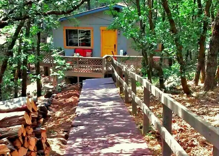 Holiday home Cozy Mountain With Deck And Firepit-1 Mile From Downtown Flagstaff! Flagstaff